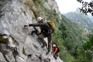 via-ferrata-la-hermida-acanta